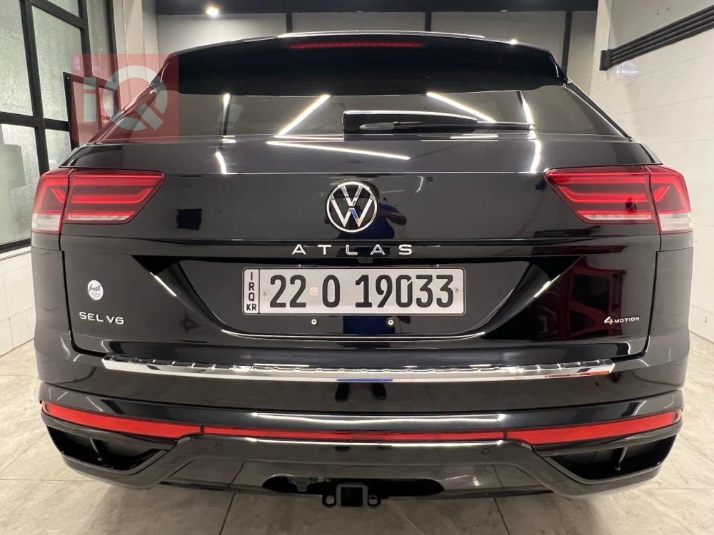 ڤۆڵکسواگن ئەتڵەس کرۆس سپۆرت